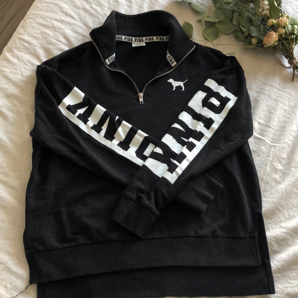 PINK Sweatshirt